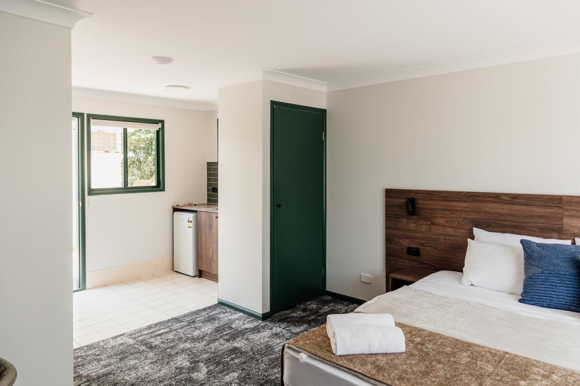 Wallaby Hotel Mudgeeraba Exterior foto